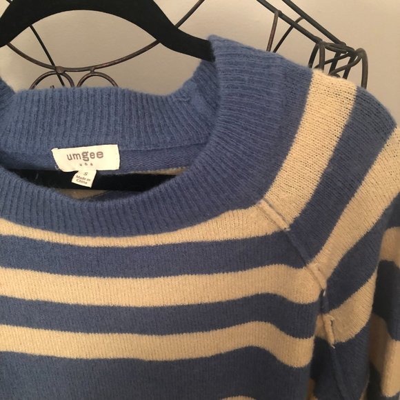 Umgee | Vici Collection Blue and Tan Tunic Sweater SMALL - Picture 5 of 7